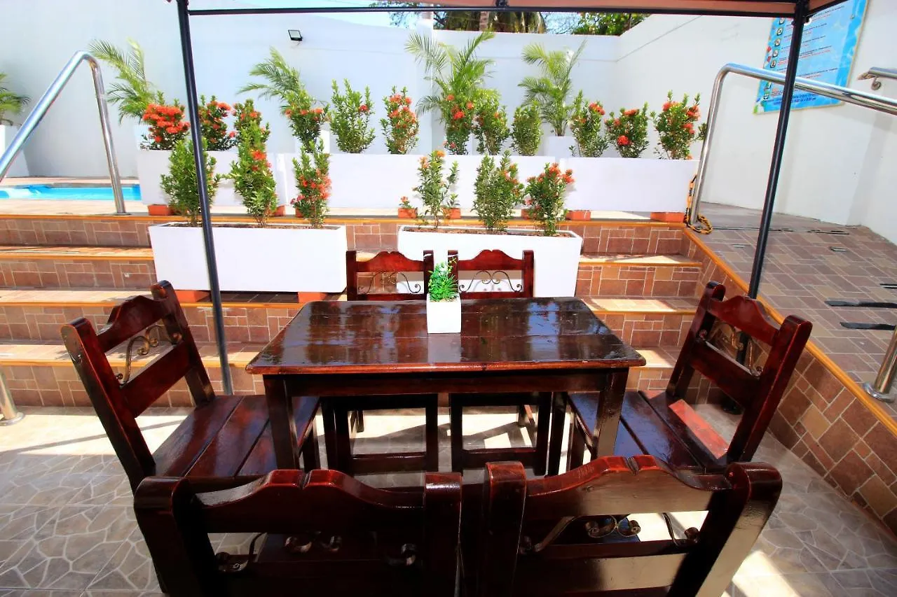 ***  Hotel Rodadero Inn By Geh Suites Santa Marta  Colombia